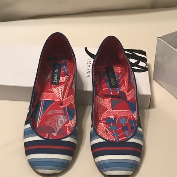 Nine West red white and blue flats - Picture 4 of 5